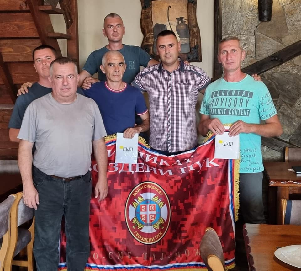 You are currently viewing И ПРОФЕСИОНАЛНИ ВОЈНИЦИ ОДЛАЗЕ У ПЕНЗИЈУ
