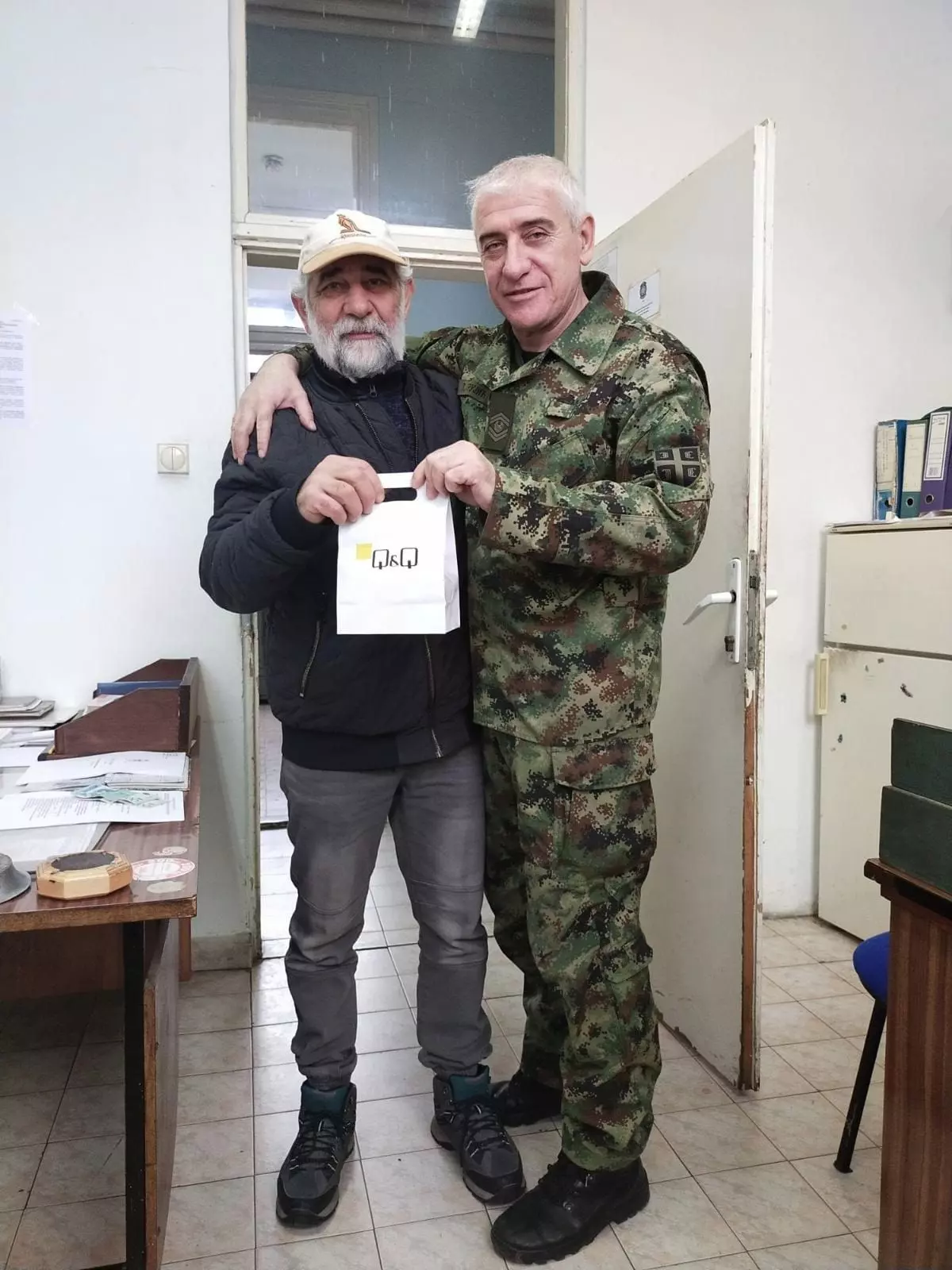 You are currently viewing ПОДЕЛА САТОВА ПЕНЗИОНИСАНИМ ЧЛАНОВИМА СИНДИКАТА У СГ БАТАЈНИЦА