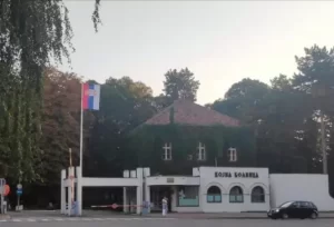 Read more about the article СВИМ ЗАПОСЛЕНИМА ЧЕСТИТАМО ДАН ВОЈНЕ БОЛНИЦЕ НИШ И 145.ГОДИШЊИЦУ