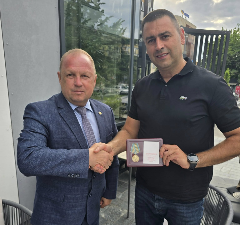 Read more about the article РУСКИ ОРДЕН ПРЕДСЕДНИКУ ВОЈНОГ СИНДИКАТА ГВОЗДЕНИ ПУК
