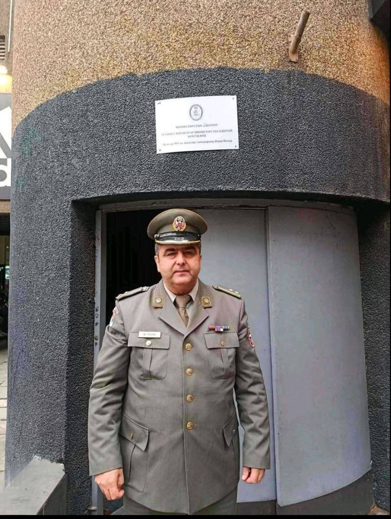 Read more about the article ИСПРАЋАЈ У ПЕНЗИЈУ ПОТПУКОВНИКА МИЛИНКА ЛАЗИЋА